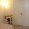 Nice Apartment with1 bedroom Separate living room with a sofa bed and a tiny kitchen a bathroom located in Nordstrand near by the Sea for 3 guests with a garden and grill 5 extra guests with extra cost in the cabin with sea view just outside the apartment - Осло