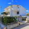 Apartments by the sea Grebastica, Sibenik - 471 - غريباستيكا