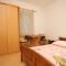 Seaside secluded apartments Cove Smokvina, Hvar - 9501