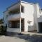 Apartments with a parking space Starigrad, Paklenica - 12939 - Starigrad-Paklenica