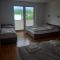 Apartamenty z widokiem - Willa KRÓLE 25A by RentiloPL