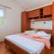 Apartments by the sea Igrane, Makarska - 310