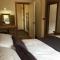 Shellow Lane Lodges