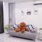 Hanns&KingBed&WIFI&Pool& Parking&Sauna&Sunshine Classic Comfort Homstay