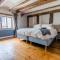 Remarkable 4-Bed Cottage in Cearleon