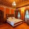 Old Legends Hotel