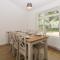 Harcombe House Bungalow 2