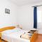 Apartment Mandre 523b