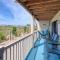 BEAUTIFUL BEACHFRONT-Oceanfront First Floor 2BR 2BA Condo in Cherry Grove, North Myrtle Beach! RENOVATED with a Fully Equipped Kitchen, 3 Separate Beds, Pool, Private Patio & Steps to the Sand! - ميرتل بيتش