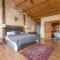 Bear Lodge with private Pool, Hottub, and Sauna! - هايلي