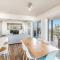 Yamba 58 - Modern Apartment with Ocean Views - يامبا