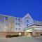 Candlewood Suites - Topeka West, an IHG Hotel