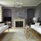 Upside house Beautiful 5 bedroom house sleeps 13 with hottub, games room and garden near Bath