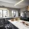 Upside house Beautiful 5 bedroom house sleeps 13 with hottub, games room and garden near Bath