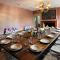Upside house Beautiful 5 bedroom house sleeps 13 with hottub, games room and garden near Bath