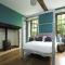 Upside house Beautiful 5 bedroom house sleeps 13 with hottub, games room and garden near Bath