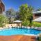LAuberge Noosa