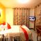 Crest Safari Lodge Bed and Breakfast