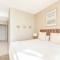 Tyrwhitt Luxury Apartment in Rosebank
