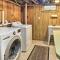 Walkable New Haven Retreat with Ocean Views!