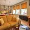 Finest Retreats - The Old Post Office Apartment 1