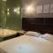 Motel Vivre (Adult Only)
