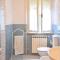 1 Bedroom Stunning Apartment In Vecchiano