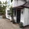 White Cottage Bed and Breakfast - Seisdon