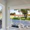 Coastal Estate wHot Tub Ocean Views Walk to Beach Restaurants & More - El Granada