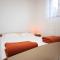 Apartment Vis 2470b