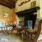 Heritage gîte in Aquitaine with shared pool - Falcou