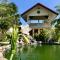 Strutz Art Garden Resort