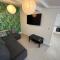 Tropical Apartment, 10 min from Blackpool tower, outside space, sleeps 12 - Blackpool