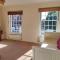 Central Taunton 2-bedroom apartment, great location!