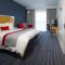 Holiday Inn Express London - Epsom Downs by IHG - Epsom