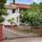 Apartments with parking spaces Valbandon, Fazana - 9708