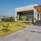 StayVistas Le Bon Horizon - Hillside Elegance with Chic Interiors, Poolside Serenity & Picturesque Gazebo - Proximity to Sula