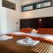 Levi Suites Levi Gold