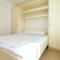 Family friendly apartments with a swimming pool Soline, Krk - 9715 - 多布林吉