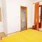 Apartments and rooms with parking space Bol, Brac - 2878