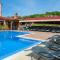 Apartments with a swimming pool Caska, Pag - 3085 - Novalja
