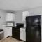 Waterfront Suite with Dock, Firepit, BBQ - Newaygo