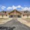 Luxury Custom Retreat 110-Acre Private Ranch - San Antonio