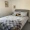 10 St Edmundsbury Mews