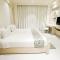 AJ Grand Hotel