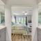Longboat Key Cedars Beach House-Pet Friendly-2 Minute To The Beach - Longboat Key