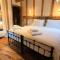Brundish Suffolk Large 4-Bed Barn Stunning!