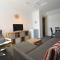 Dolphin Apartment