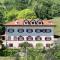 Large villa for 20 guests on large estate with private pool and tennis court Big conference room with facilities VILLAITALY EU