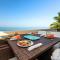 Tres Sirenas Beach Inn